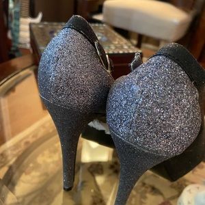Guess Size 6 , black and Silver gliter heels